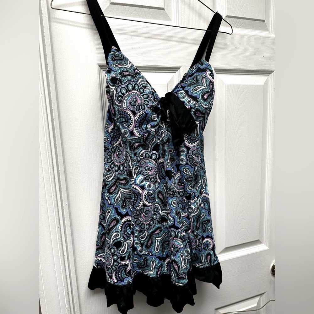 Women’s 2 pc swim suit